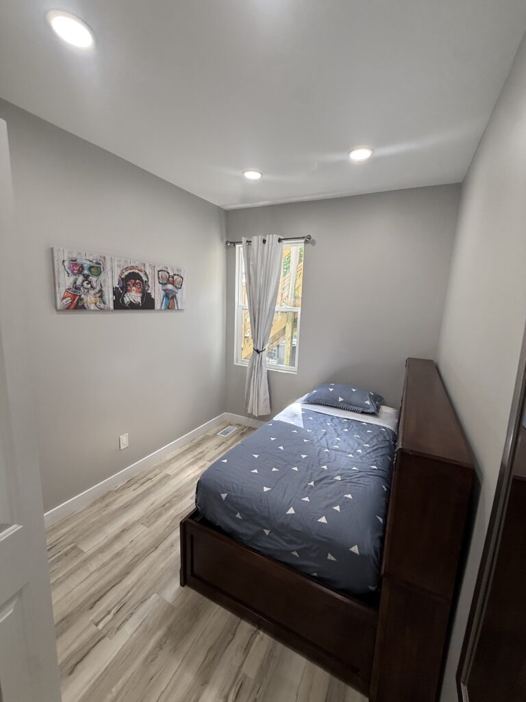 328 Euclid Ave B
