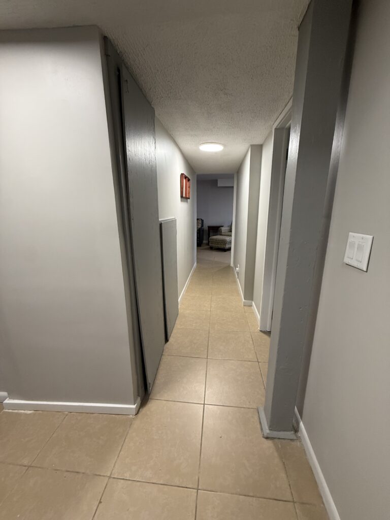 Hallway - 805 Apartment