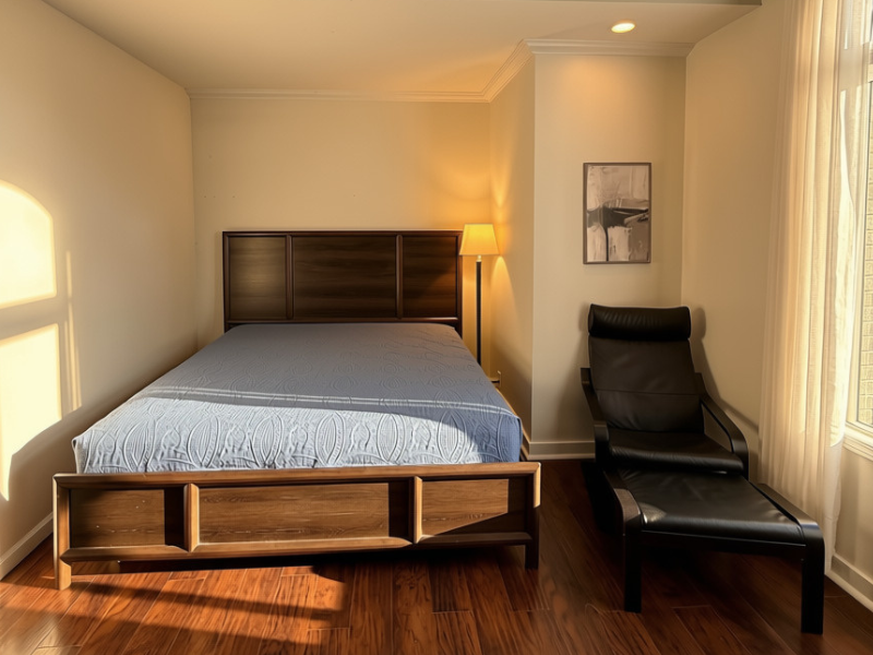 6447 Franklin Rd Room 4
