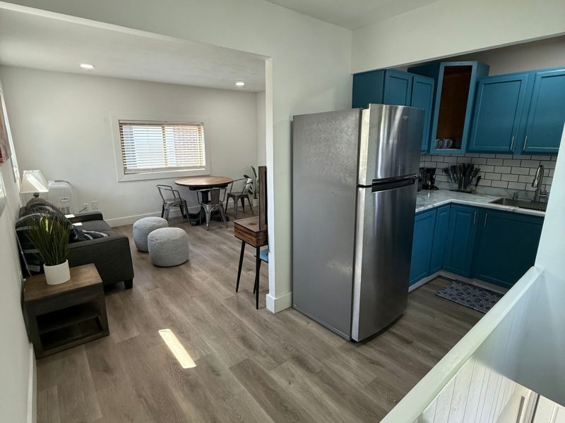 Living & Kitchen